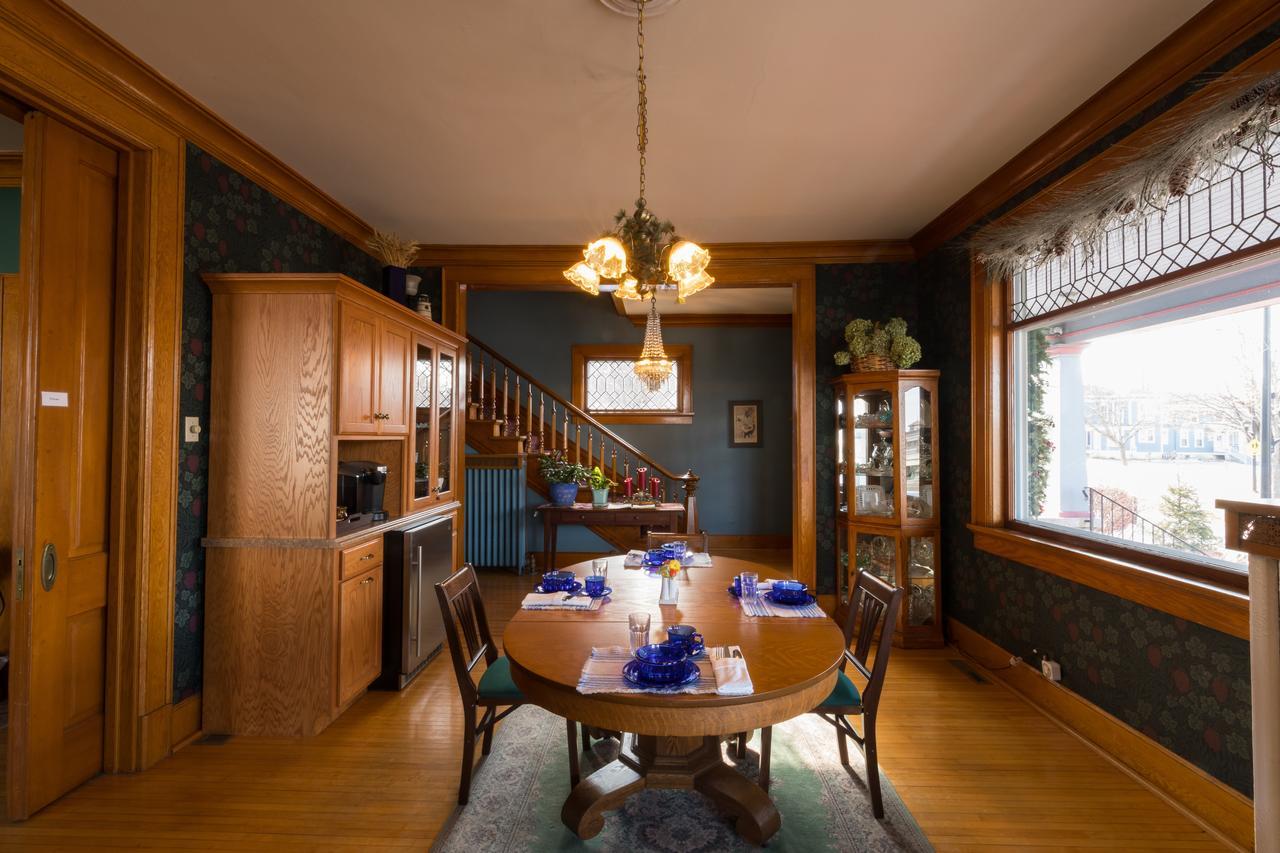 Bed and Breakfast Astor House Green Bay Exterior foto